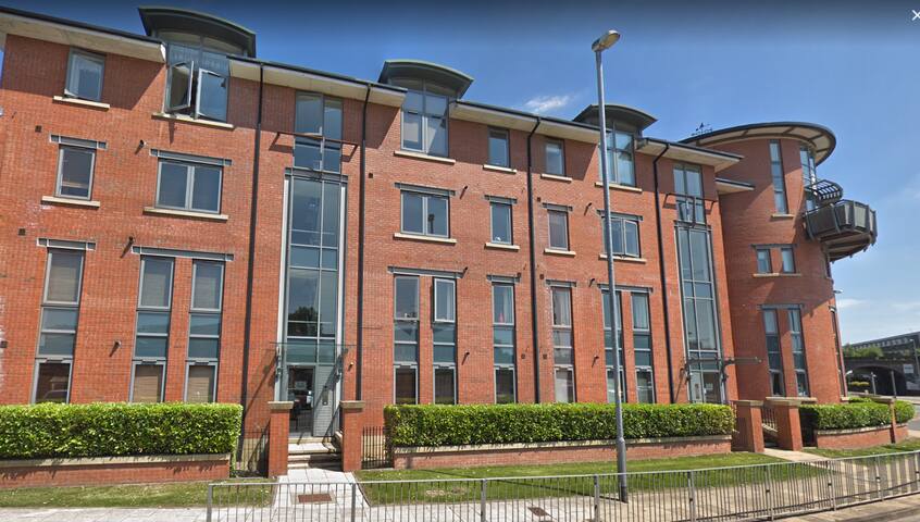 Chester City Centre Apartment (Near Racecourse)