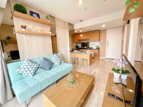 New Awesome 2 BR Landmark Residence | Paskal 23