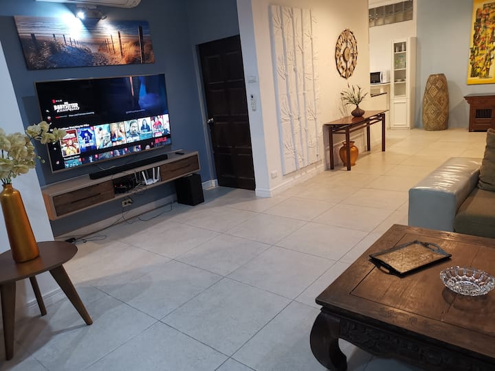 Luxury 6 Br 7 Bed Pool Villa 3 Min To Walking Str. - Pattaya City
