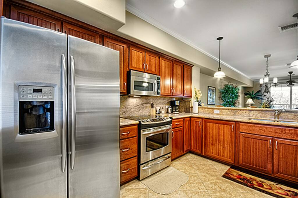 Well equipped spacious kitchen