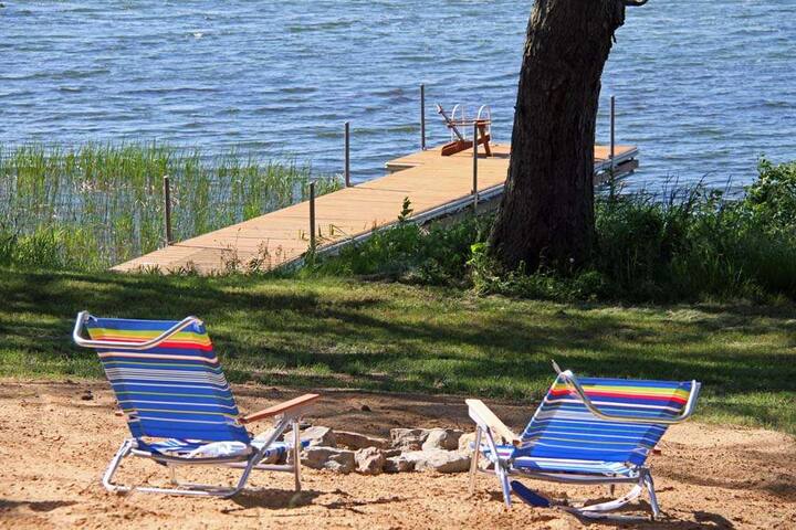 258 Cottages Lakeview 5 Houses For Rent In Prince Edward