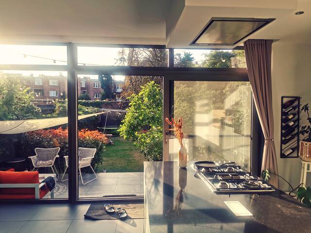 Mooi huis 10 min van het centrum & station! gallery image 4