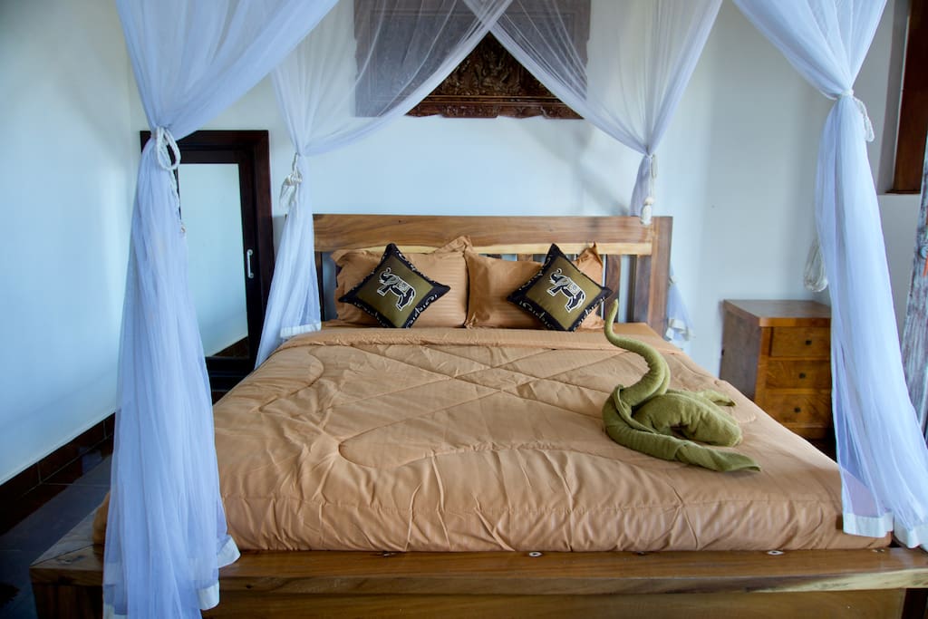 Ground floor double bedroom