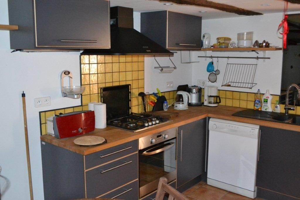 La cuisine... petite mais complète