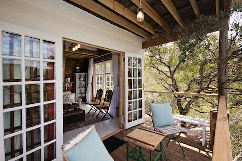 #1 ranked TREEHOUSE in SA with amazing views 🏝