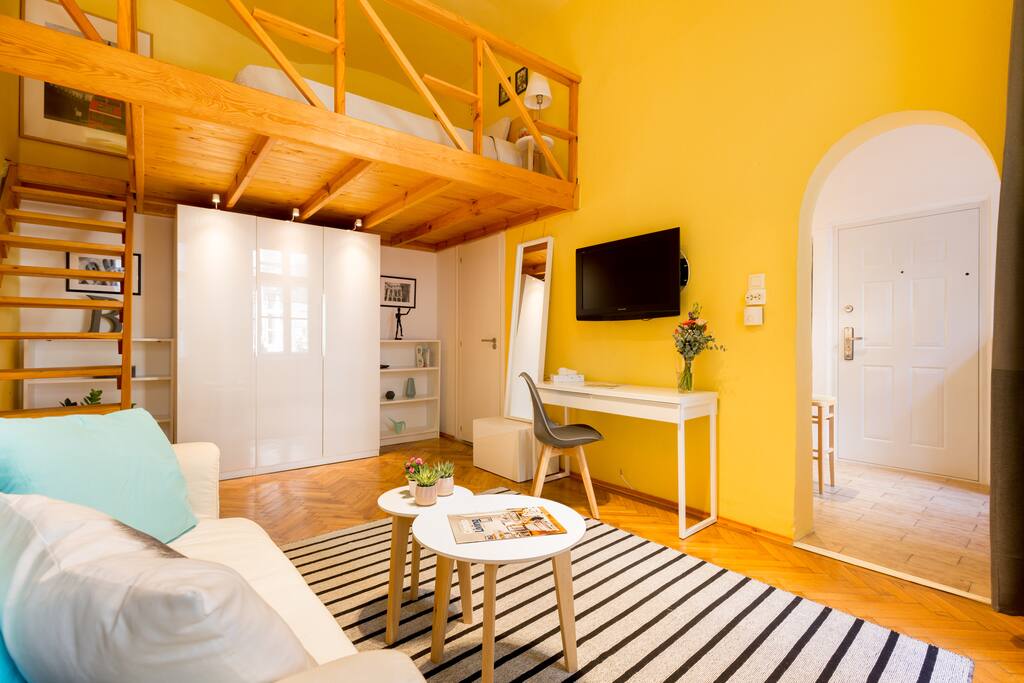 Juliet's Central apartment