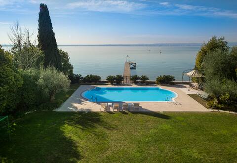 Overlooking lake Luxury Villa