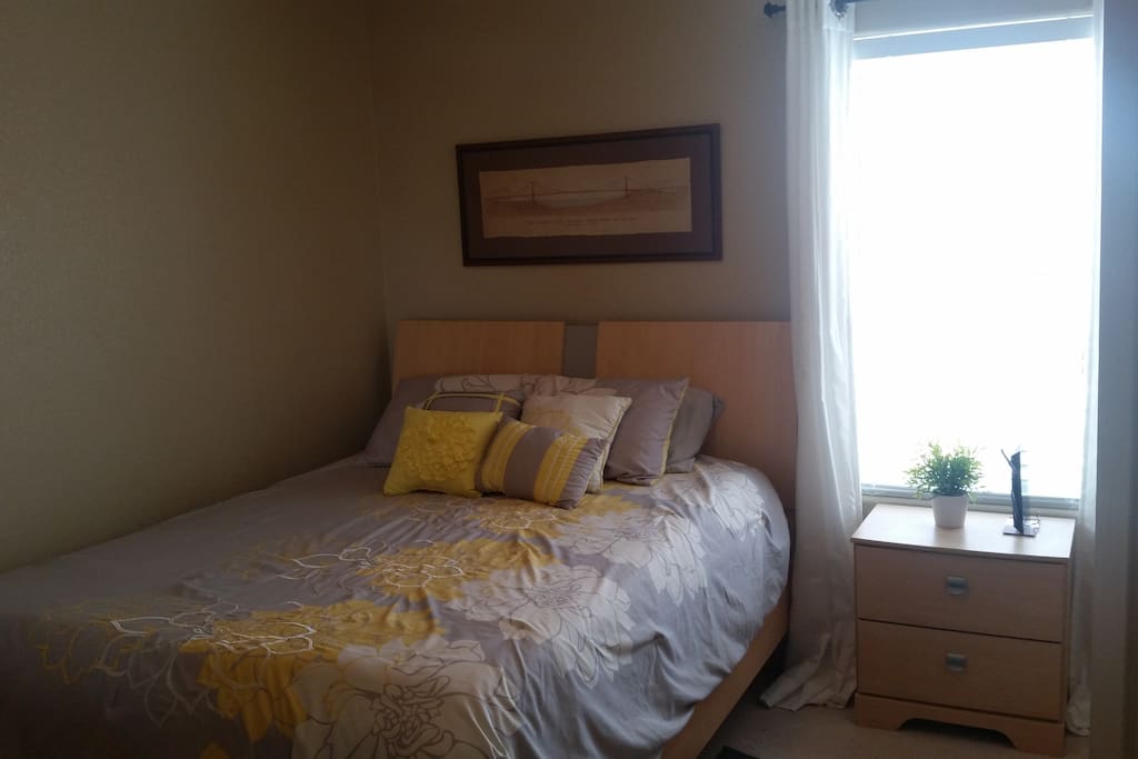 Private room with queen bed