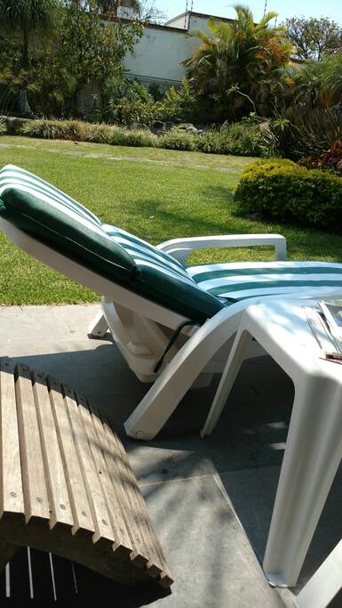 camastros por si deseas tomar el sol