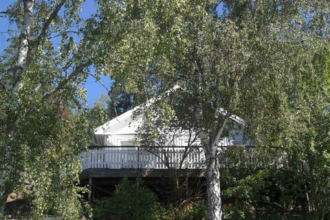 Small cottage with proximity to nature.