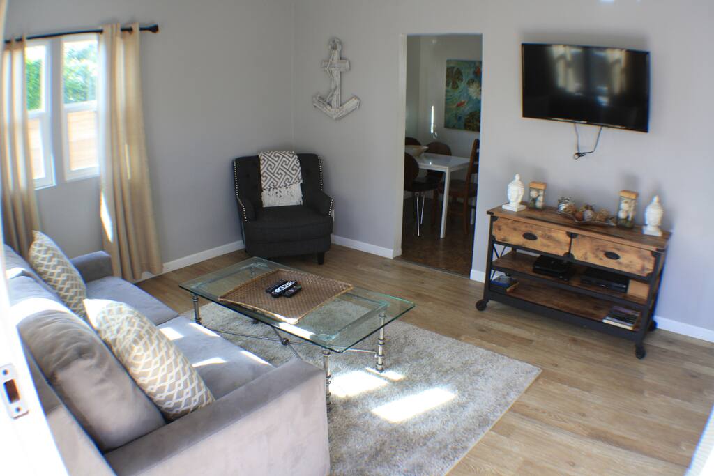 View when you walk in the front door with the kitchen straight ahead