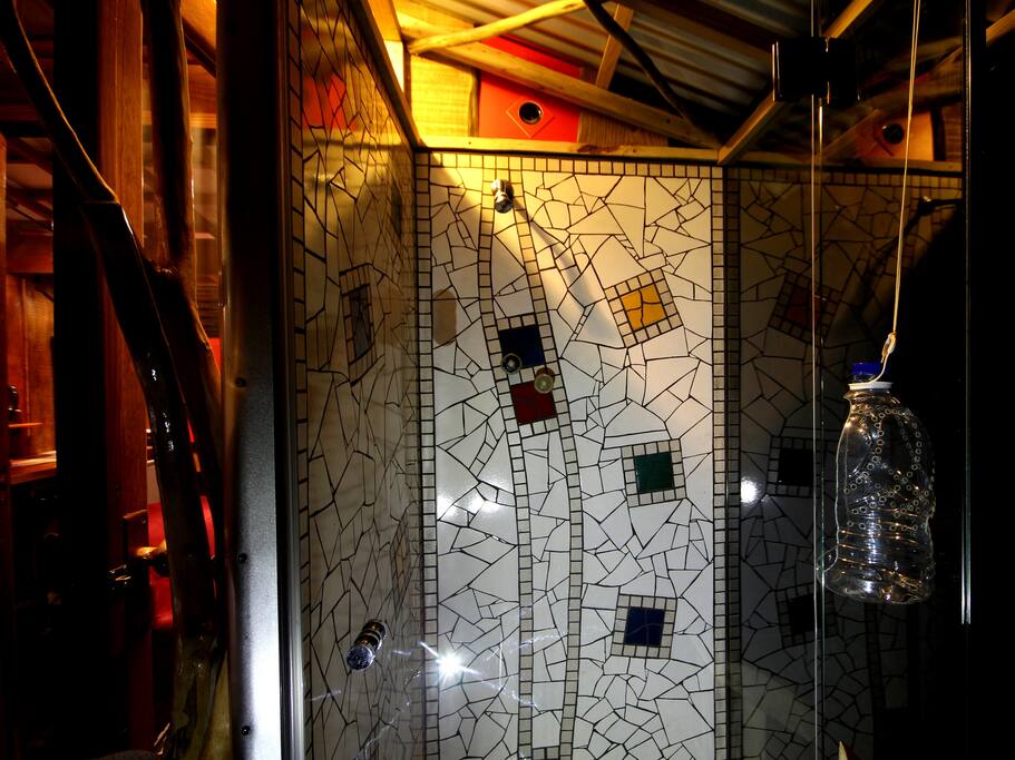 Shower at Fly Me to The Moon by night