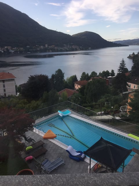 Giangi... The window overlooking the lake...