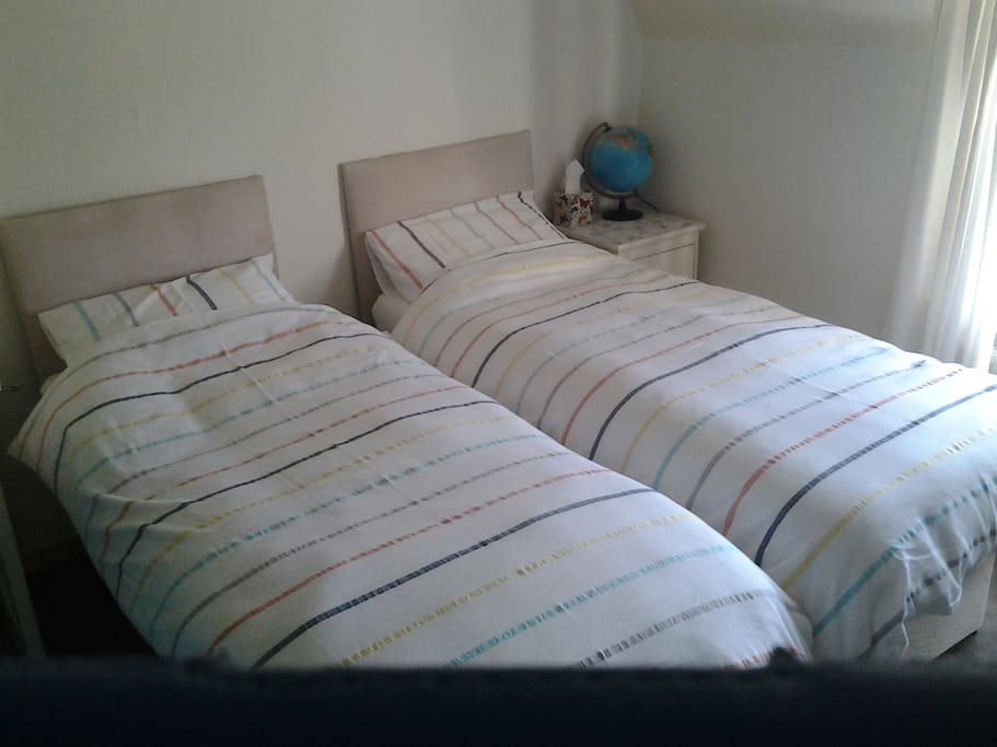 Twin beds, can also be made into King size!