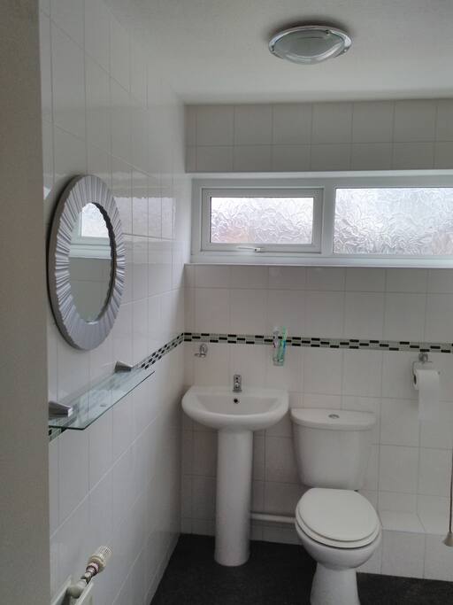 Walk in Shower Room