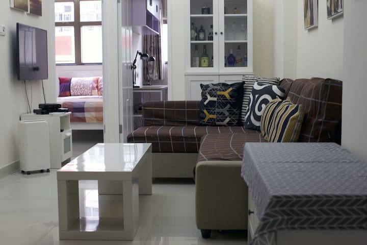 Wanchai cozy 3BR+2Bath for 5 (Heart of HK)