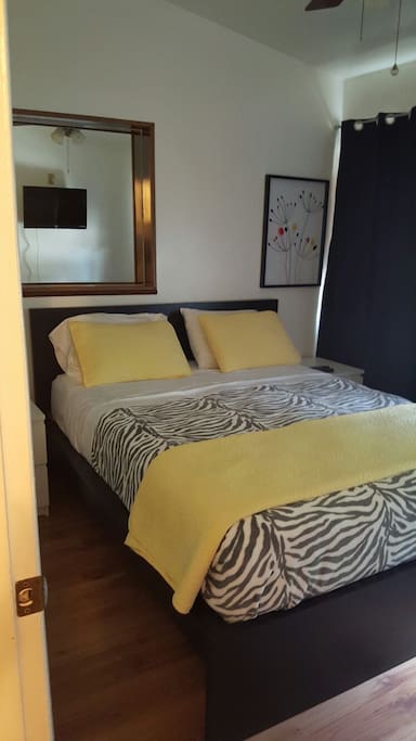 Quarto # 4 tudo novo com entrada privativa aos hospedes.
