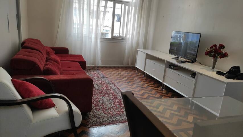 Copacabana – Rio de Janeiro 3 quartos sala Ampla gallery image 3