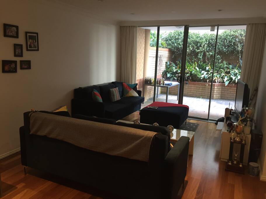 Large living area with TV with international channel subscription including movies.