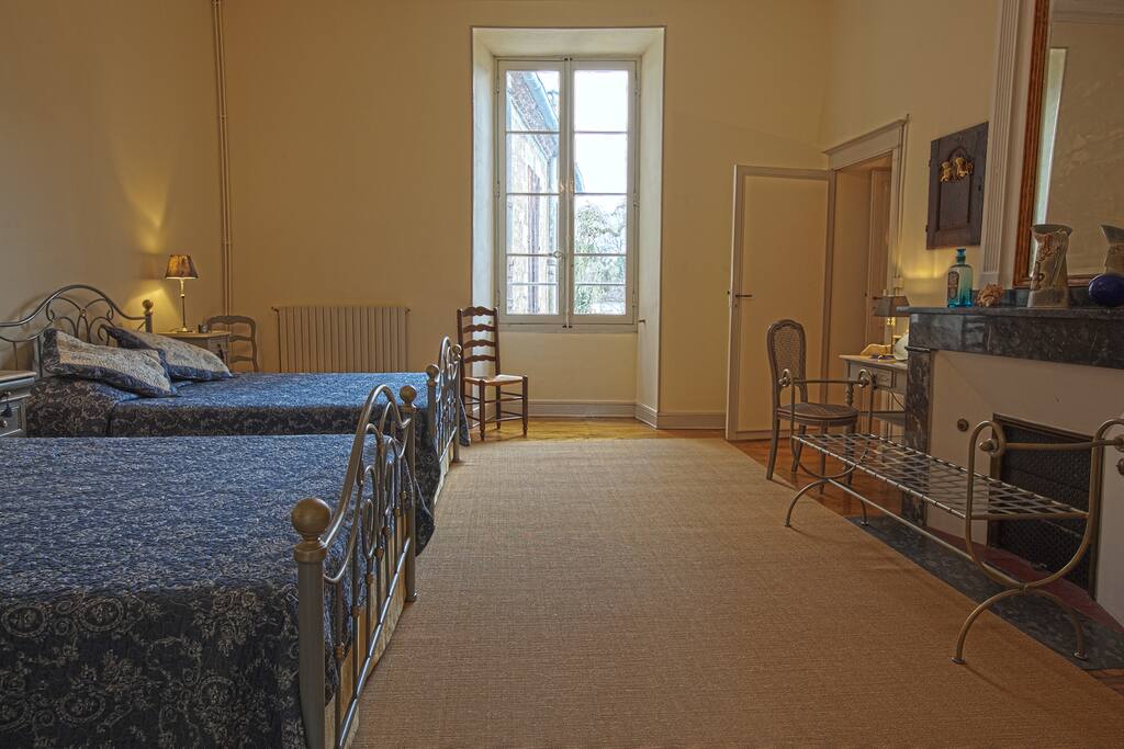 Cathedrale apartment bedroom 1