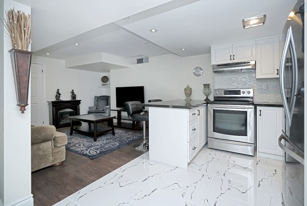 Living Room/Kitchen