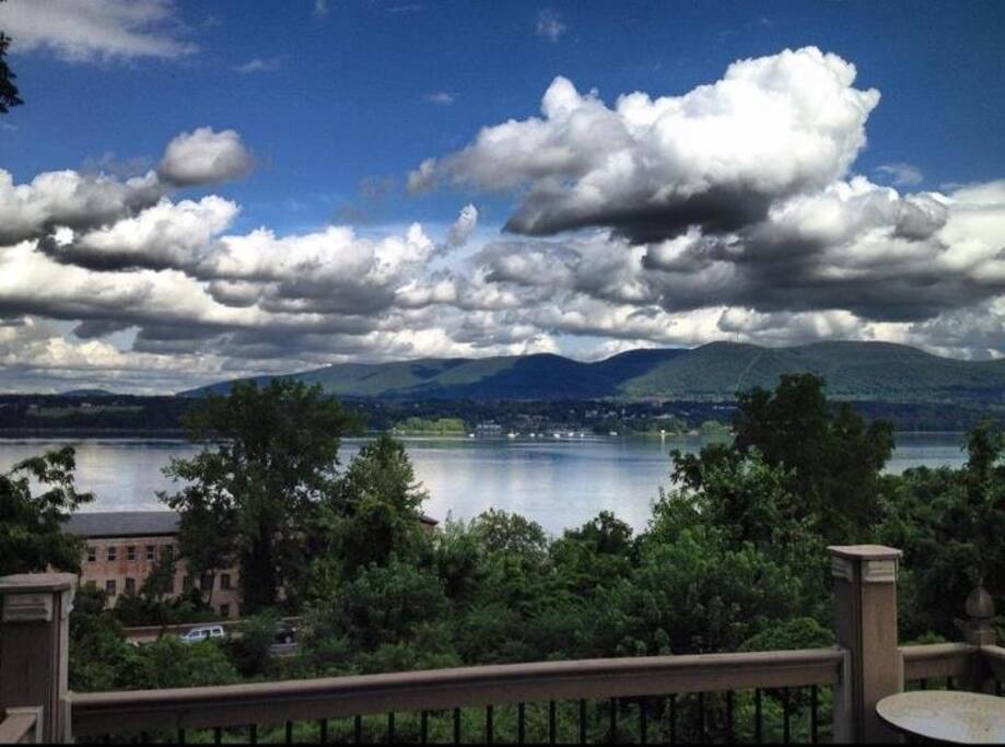 Breathtaking Views!!