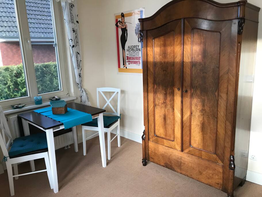 Wohnzimmer mit Essecke