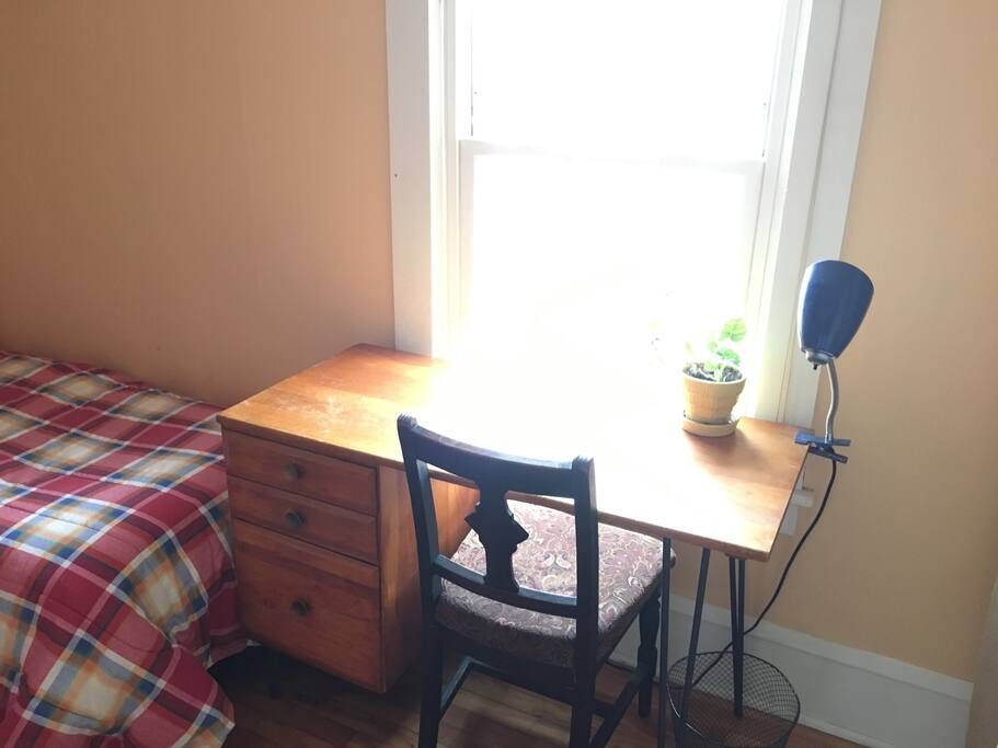 GUEST ROOM: Sunny desk for your use! (Optional cot also visible)