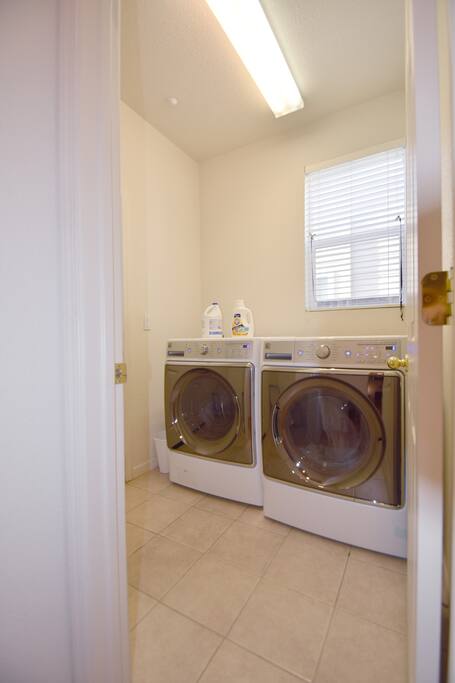 Washer & Dryer