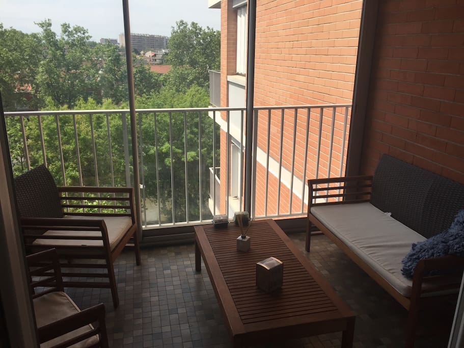 Terrasse vu sur le canal : 6m2