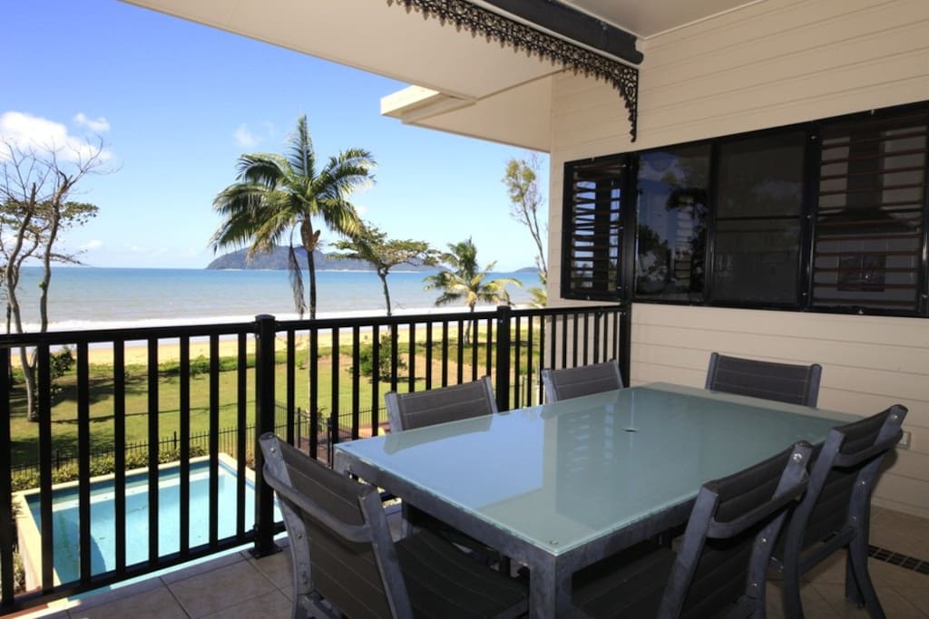 Frangipani Place - Patio - great views to Dunk Island
