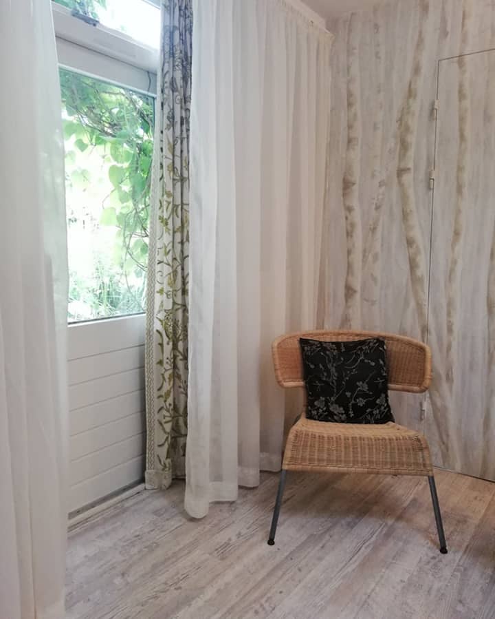 Studio Berk, Quiet Area, Private Entrance - Eindhoven