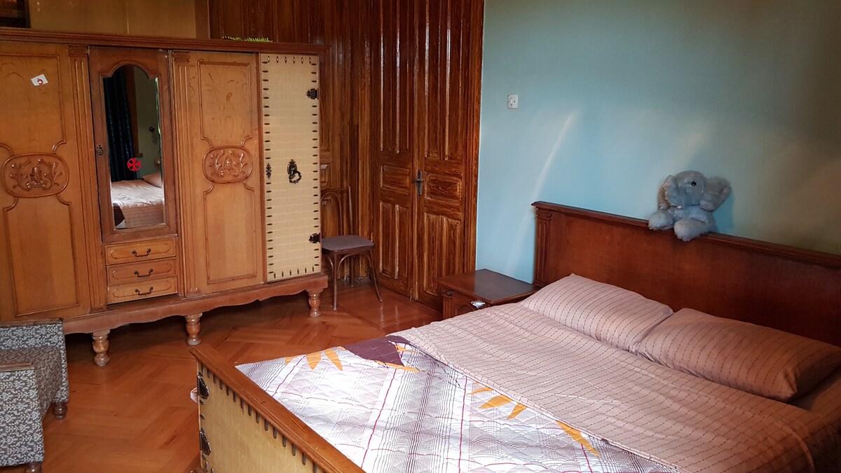 غرفة النوم 2