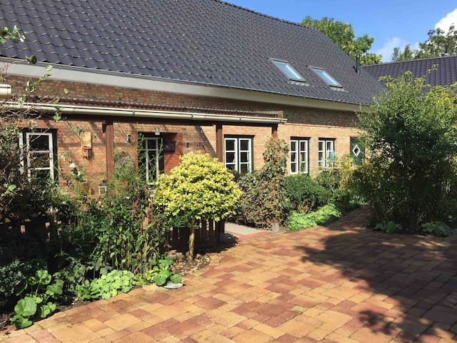 Airbnb Ostenfeld Vacation Rentals Places To Stay