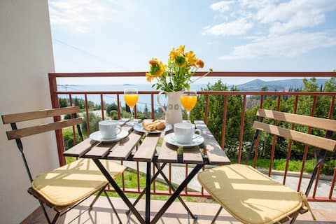 Villa Pergola - Beautiful ap. with stunning view