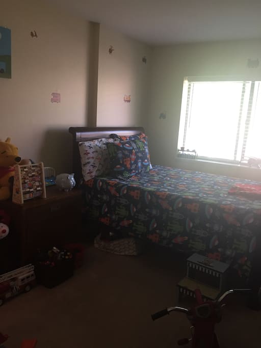 Full size bed