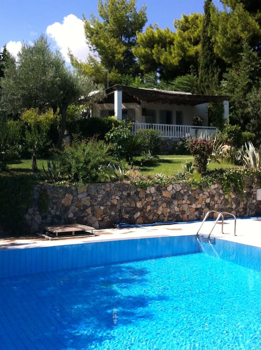 Bungalow with view to the sea, garden and swimming pool