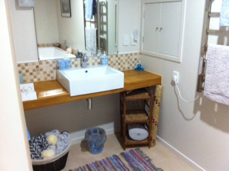 Posh bathroom!