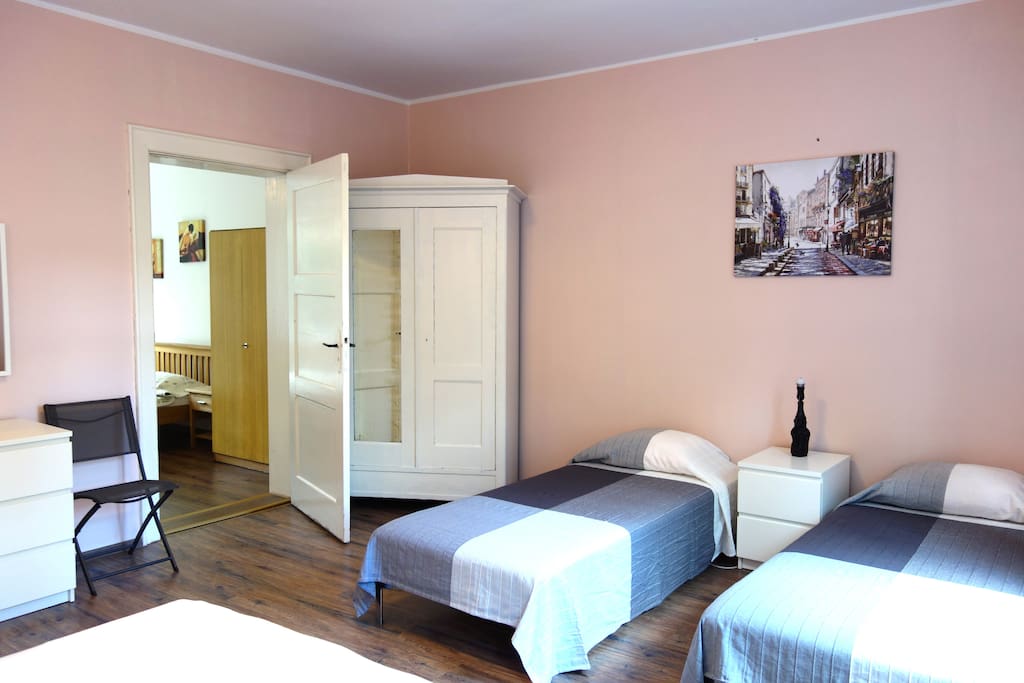 pink room
