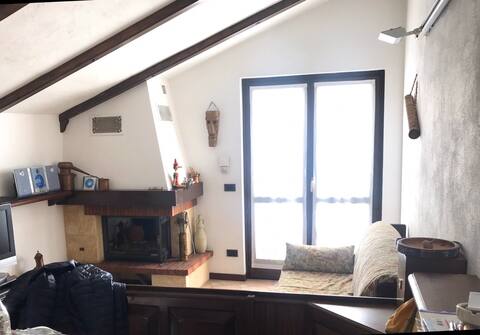 Beautiful panoramic three-room apartment with south balcony