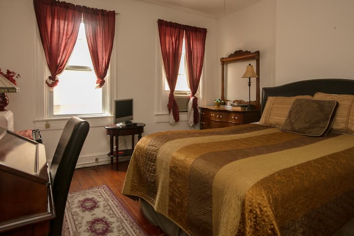 Dupont South Penthouse 6