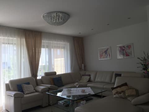 Nice n Homely - for 2-4 persons near Messe, Munich