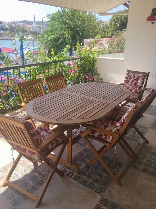Kumluk Plajında Denize Sıfır Geniş Ev Datça şehrinde Kiralık Apartman
