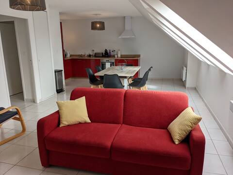 Top Airbnb: Luminous apartment in downtown Perros-Guirec à Perros Guirec