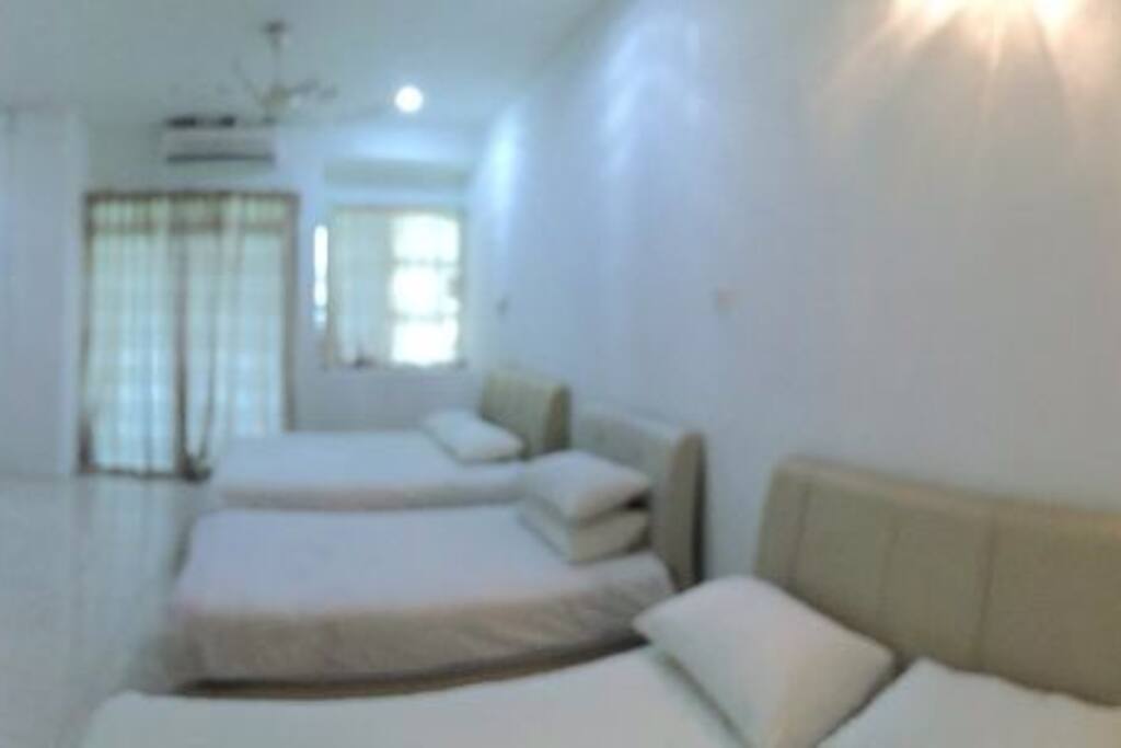 Master bed room