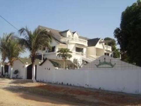 #5 Princess apartments 230 mt to Senegambia strip