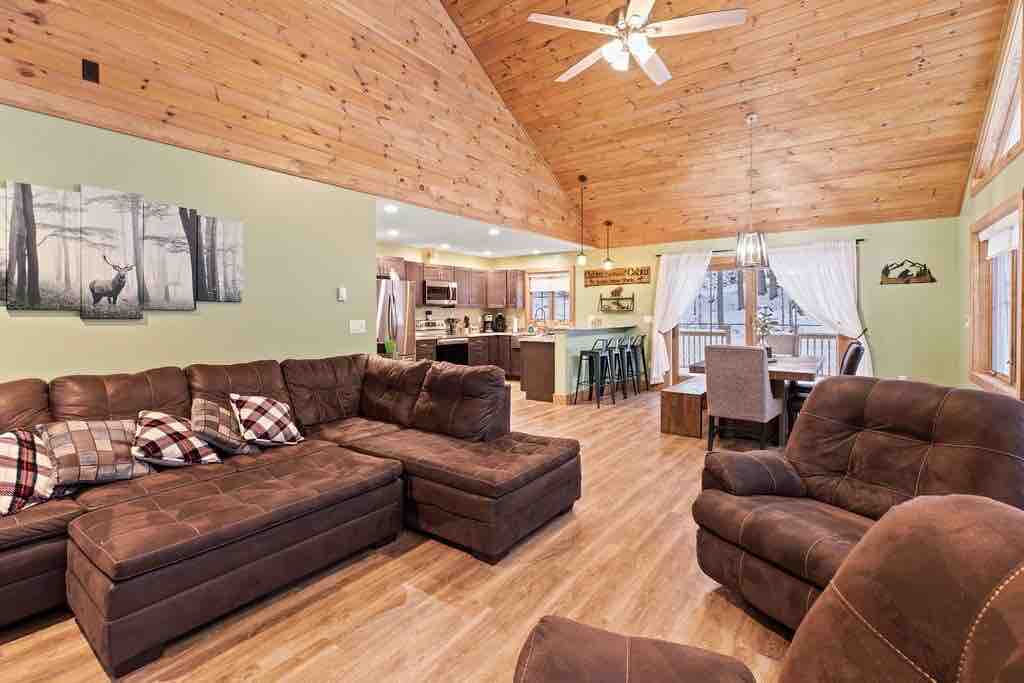 Top performing Airbnb: Lake Access/ADK/Trails/Near Old Forge in Eagle Bay