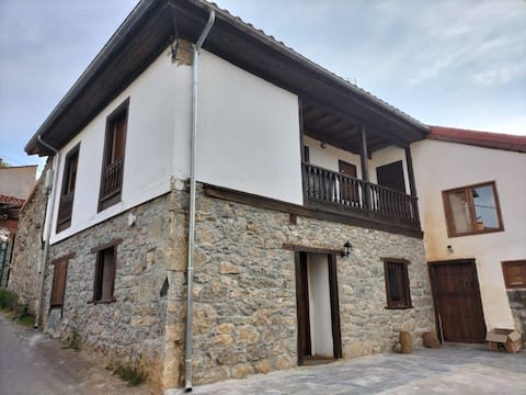 Casa typical asturiana mountaineer