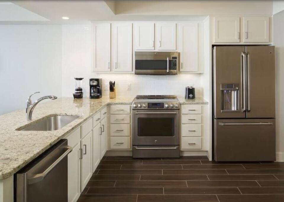Full Kitchen