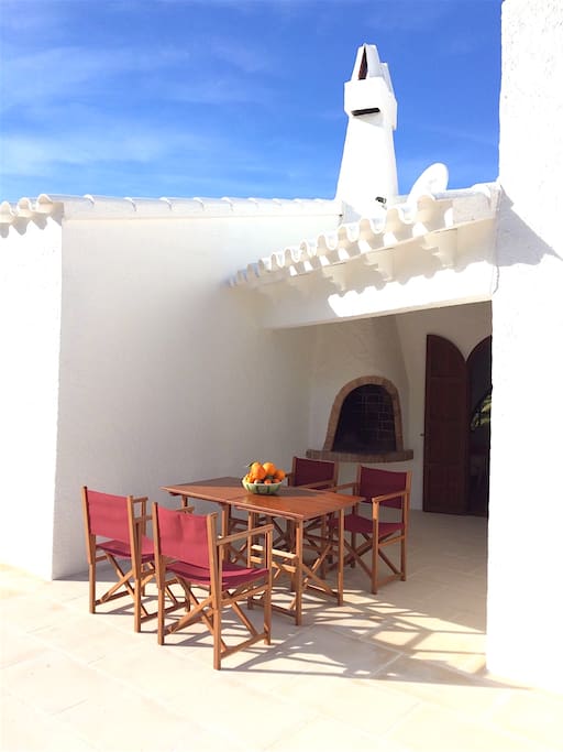Petit déjeuner en terrasse